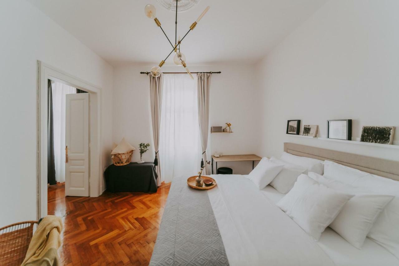 PUY Alloro Boutique Apartment מראה חיצוני תמונה