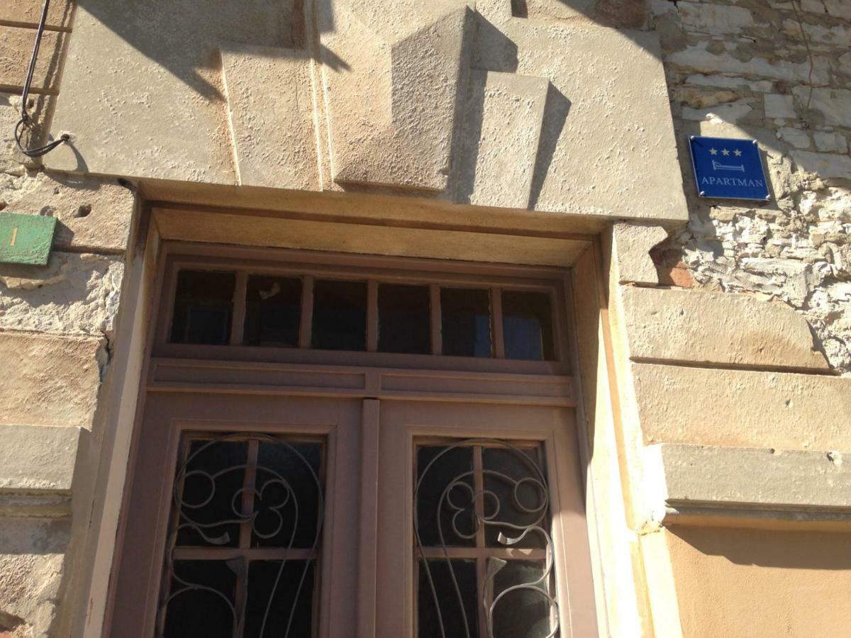 PUY Alloro Boutique Apartment מראה חיצוני תמונה